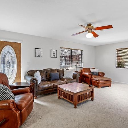 Captivating Continental Country Club Retreat With 4 Bdr And Spacious Deck! Flagstaff Esterno foto