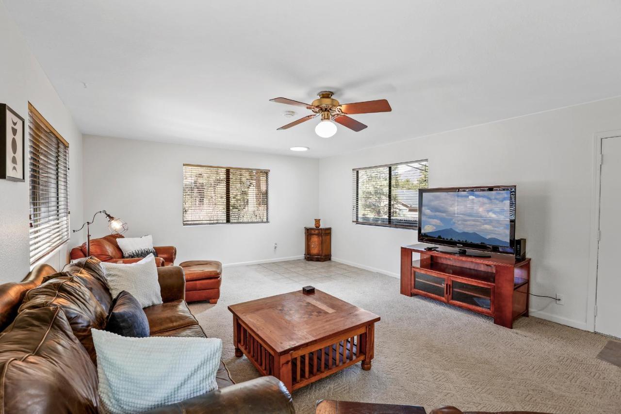 Captivating Continental Country Club Retreat With 4 Bdr And Spacious Deck! Flagstaff Esterno foto