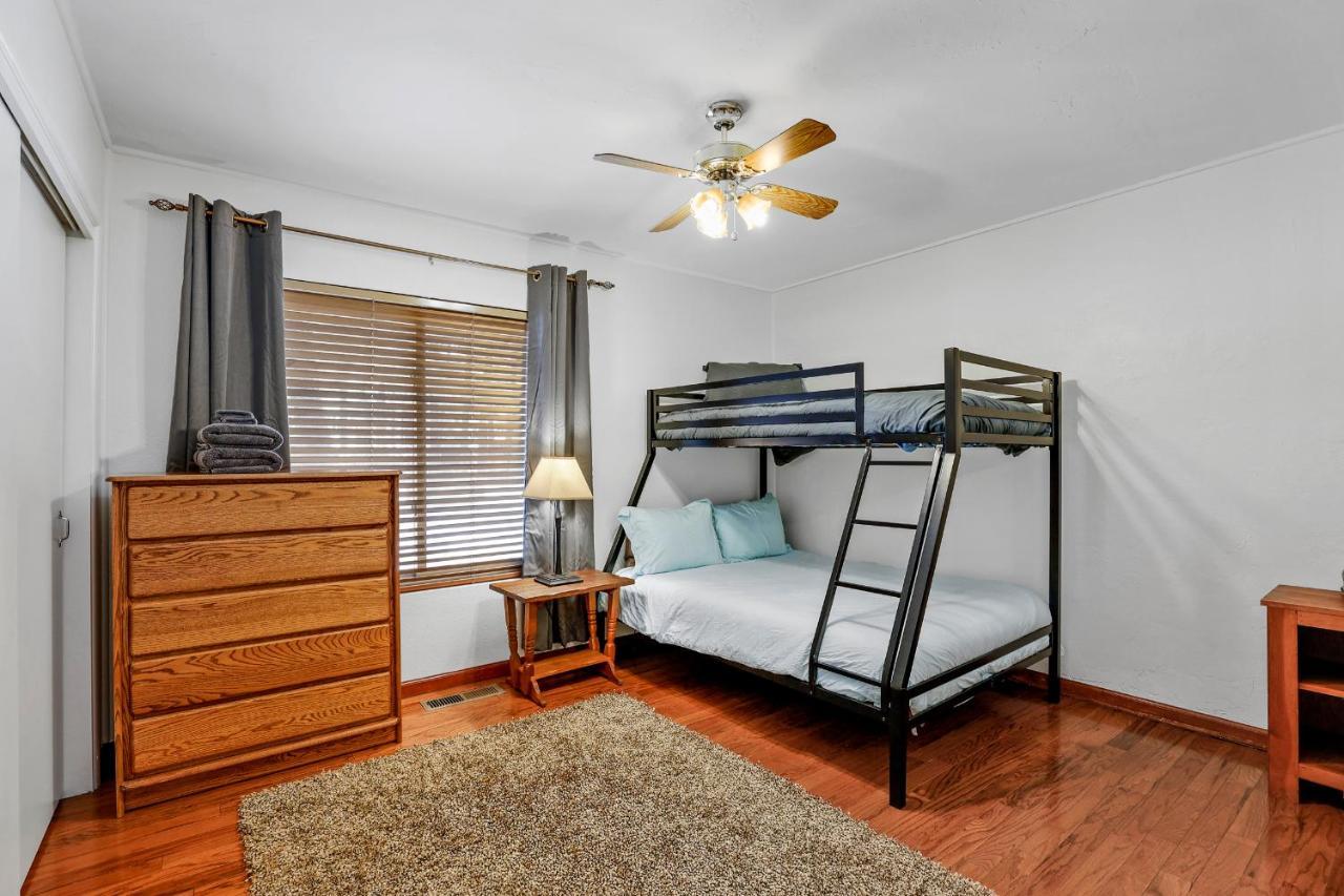Captivating Continental Country Club Retreat With 4 Bdr And Spacious Deck! Flagstaff Esterno foto