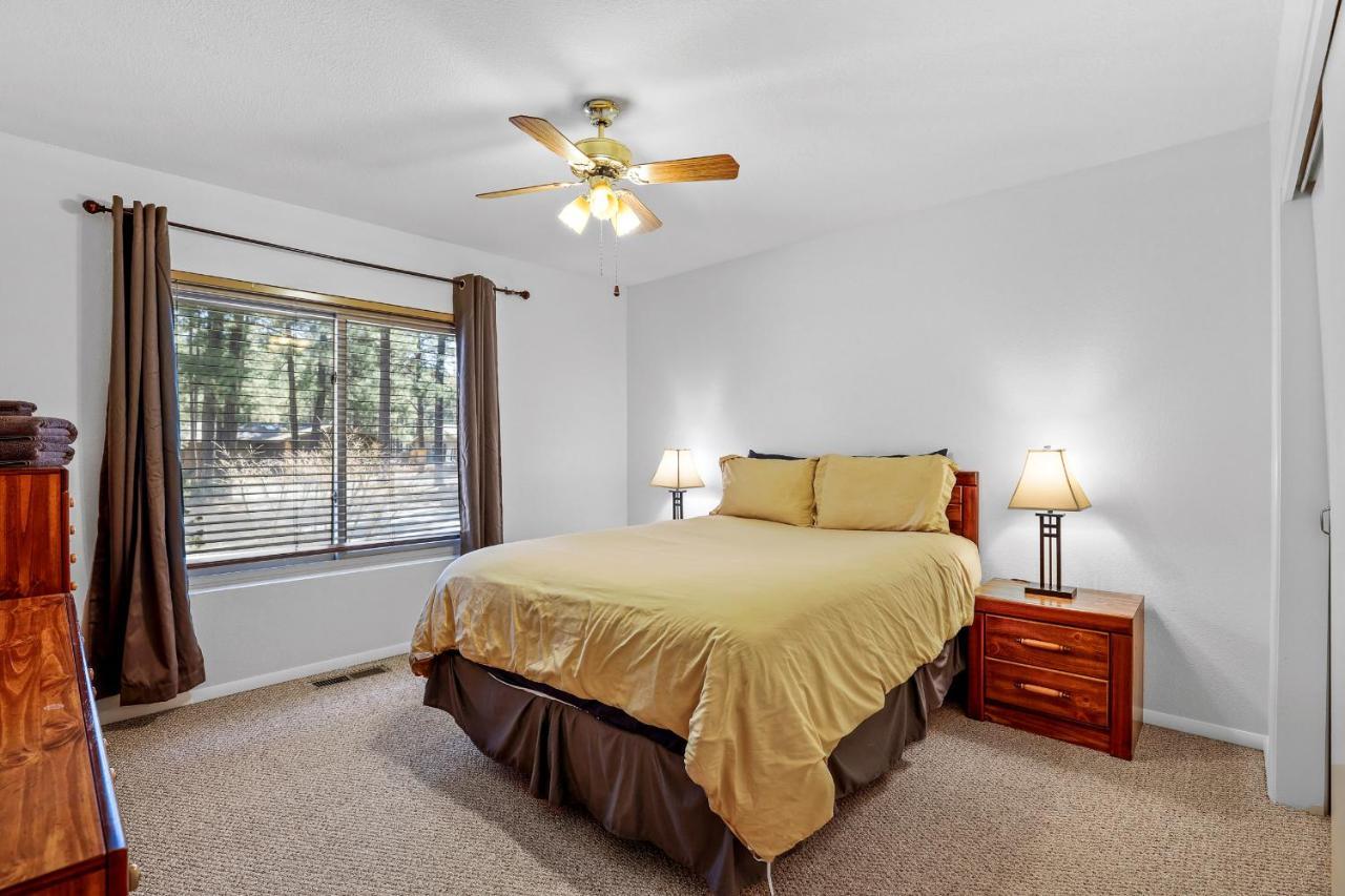 Captivating Continental Country Club Retreat With 4 Bdr And Spacious Deck! Flagstaff Esterno foto
