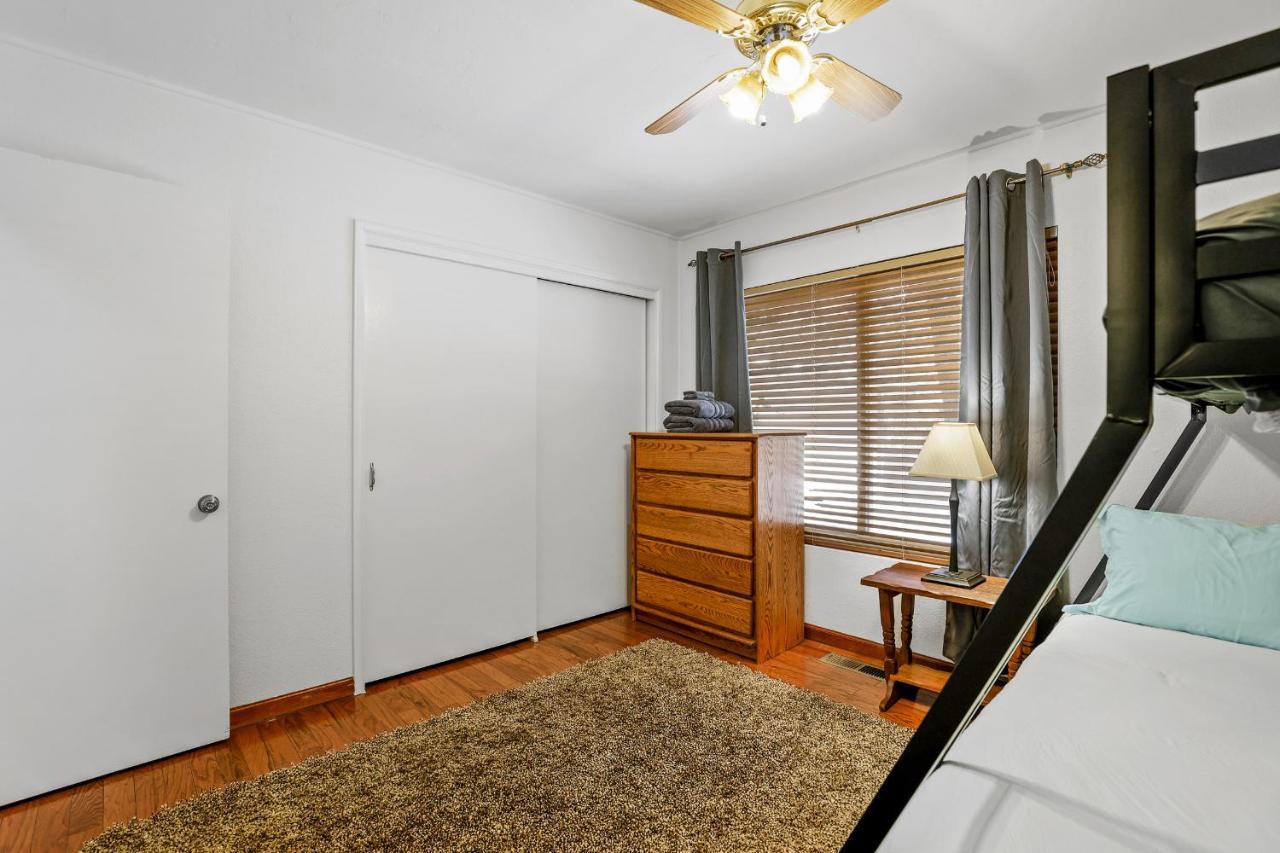 Captivating Continental Country Club Retreat With 4 Bdr And Spacious Deck! Flagstaff Esterno foto